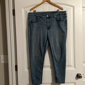 Melissa McCarthy Seven7 Jeans 18